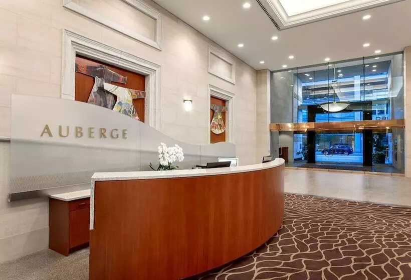 فندق Auberge Vancouver