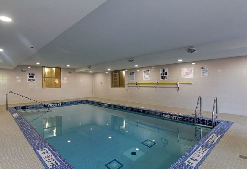 בית מלון כפרי Best Western Plus Bowmanville