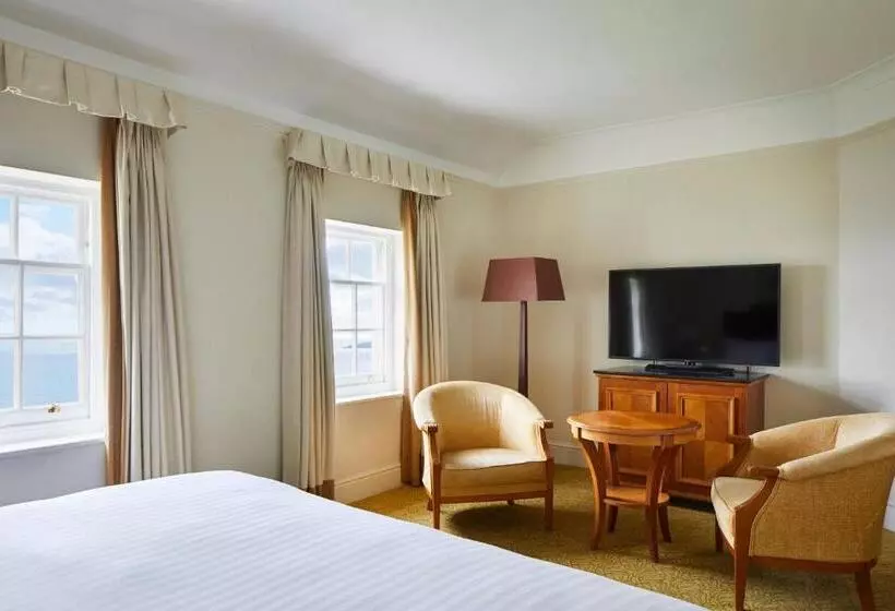 호텔 Bournemouth Highcliff Marriott