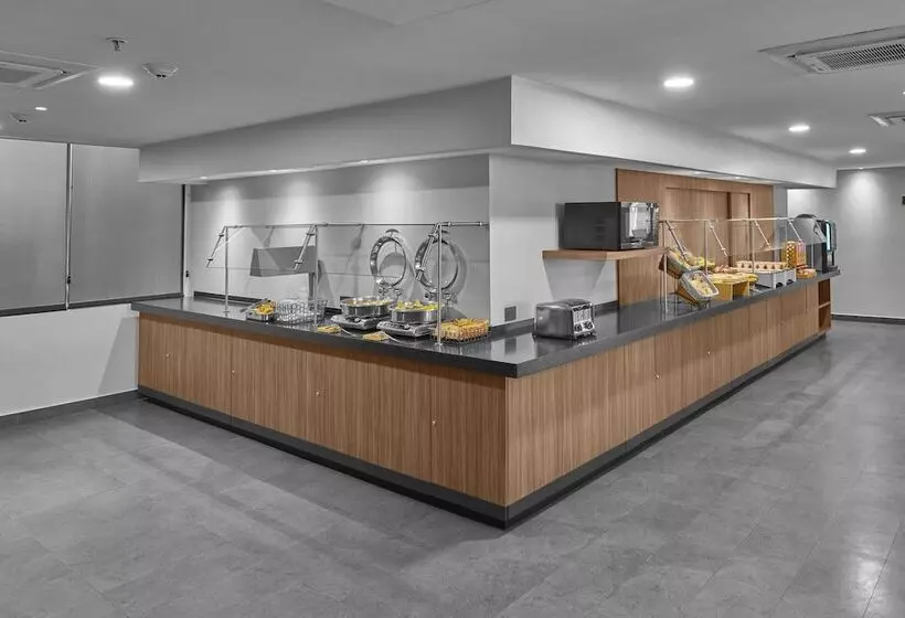 בית מלון כפרי City Express By Marriott Ciudad Juárez