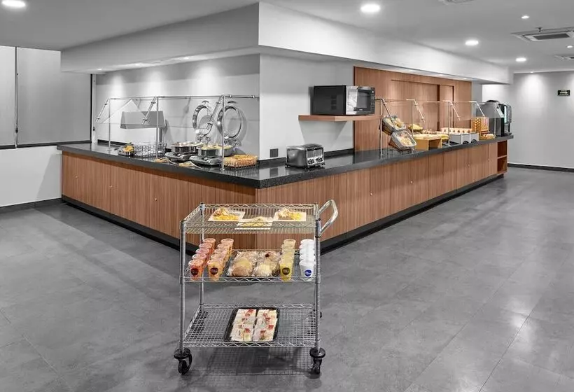 בית מלון כפרי City Express By Marriott Ciudad Juárez