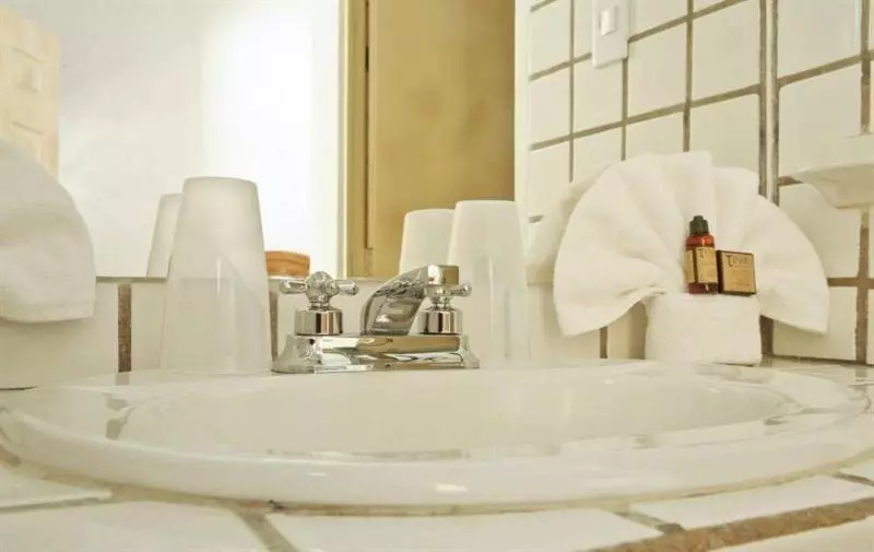 בית מלון כפרי Colibri Beach