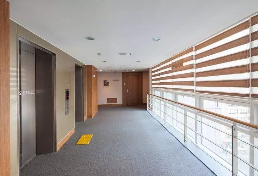בית מלון כפרי Uljiro Coop Residence Dongdaemun