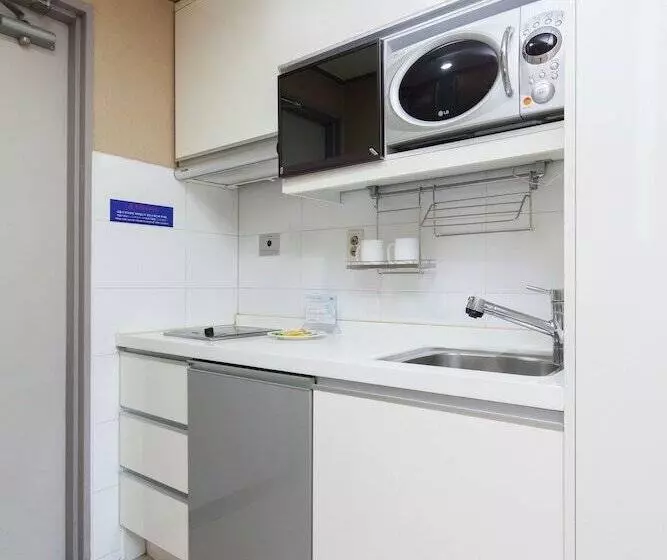 בית מלון כפרי Uljiro Coop Residence Dongdaemun