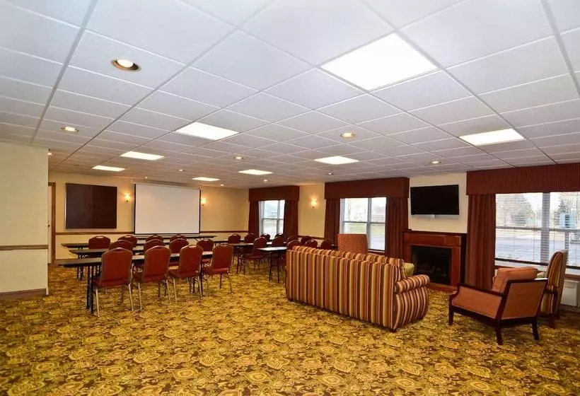 Отель Country Inn & Suites By Radisson, Stevens Point, Wi