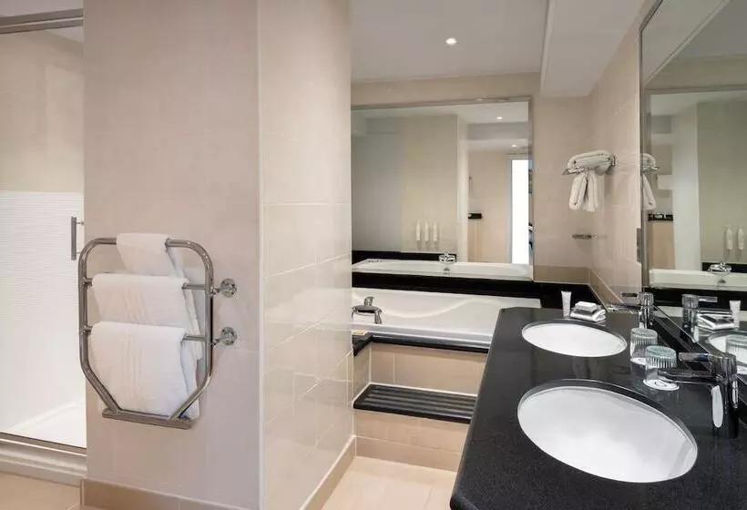 Delta Hotels By Marriott Northampton