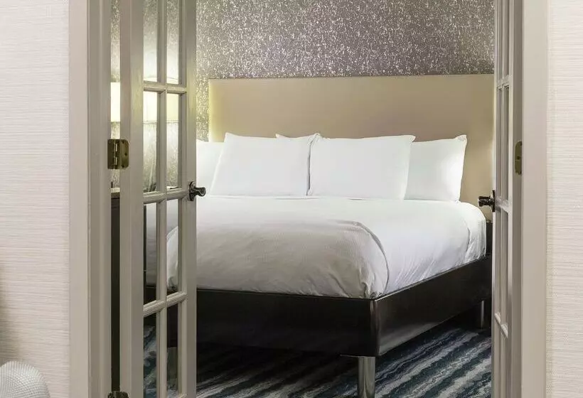 Doubletree By Hilton Hotel Wilmington