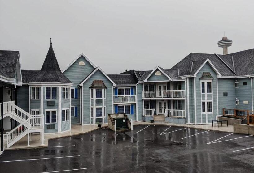 هتل Falls Lodge & Suites