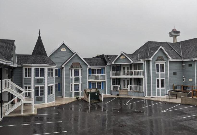 هتل Falls Lodge & Suites