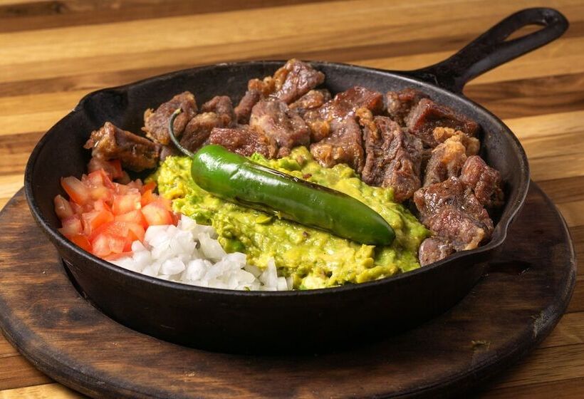 هتل Four Points By Sheraton Saltillo