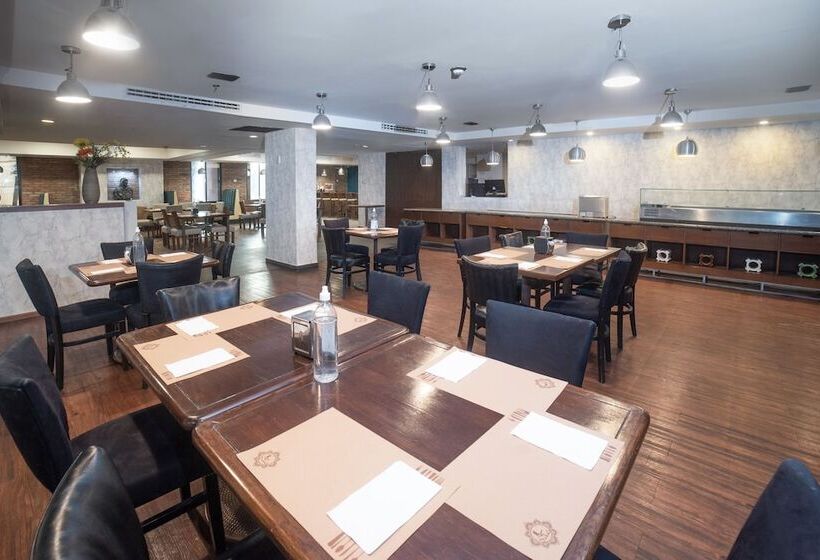 هتل Four Points By Sheraton Saltillo