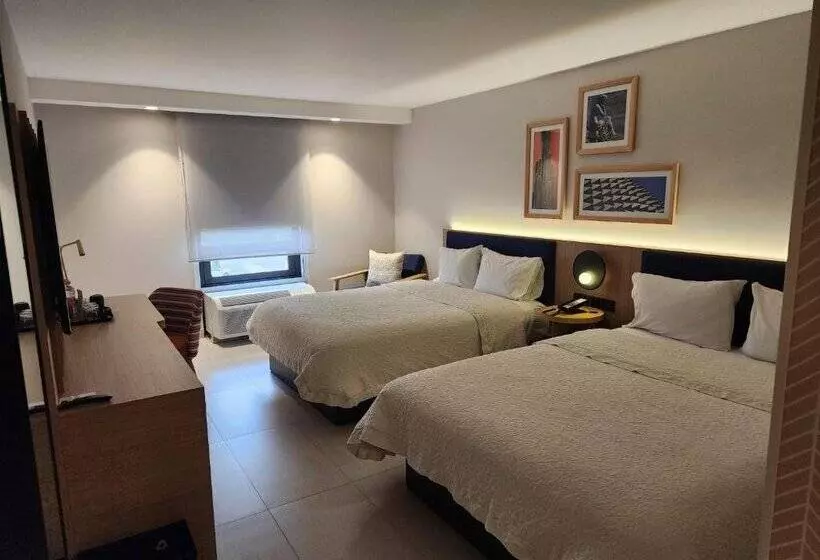 ホテル Hampton by Hilton Saltillo Zona Aeropuerto