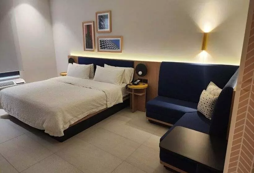 ホテル Hampton by Hilton Saltillo Zona Aeropuerto