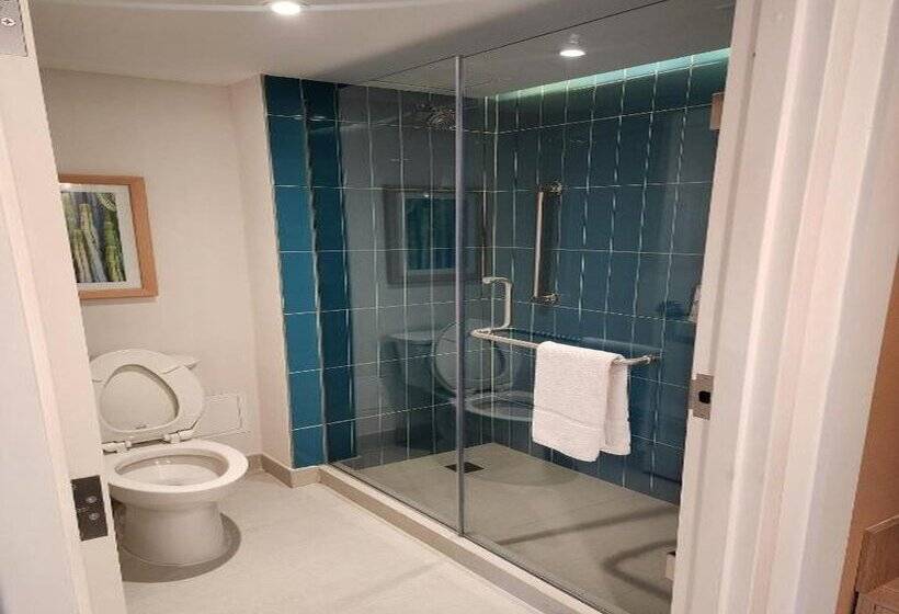 هتل Hampton by Hilton Saltillo Zona Aeropuerto