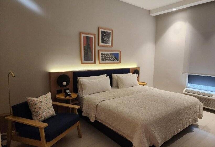 هتل Hampton by Hilton Saltillo Zona Aeropuerto