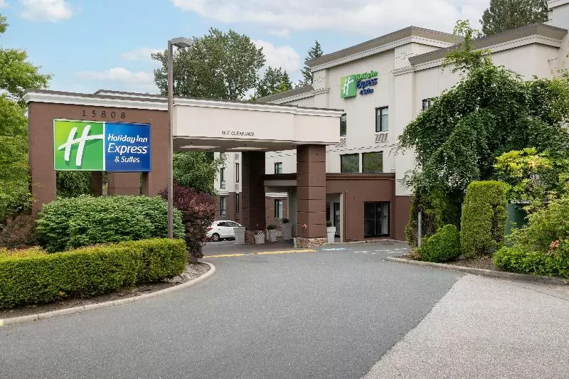 酒店 Holiday Inn Express And Suites Surrey, An Ihg