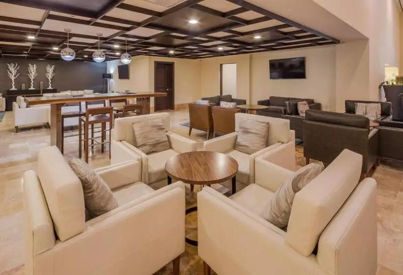 ホテル Holiday Inn Monterrey Valle, An Ihg