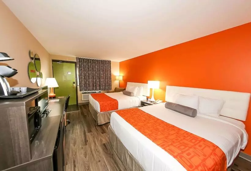 酒店 Howard Johnson By Wyndham Winnipeg West