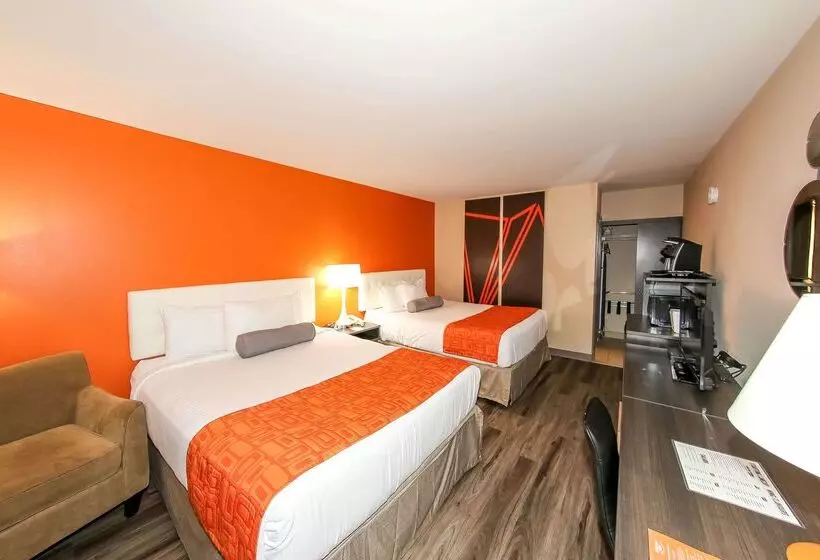 酒店 Howard Johnson By Wyndham Winnipeg West