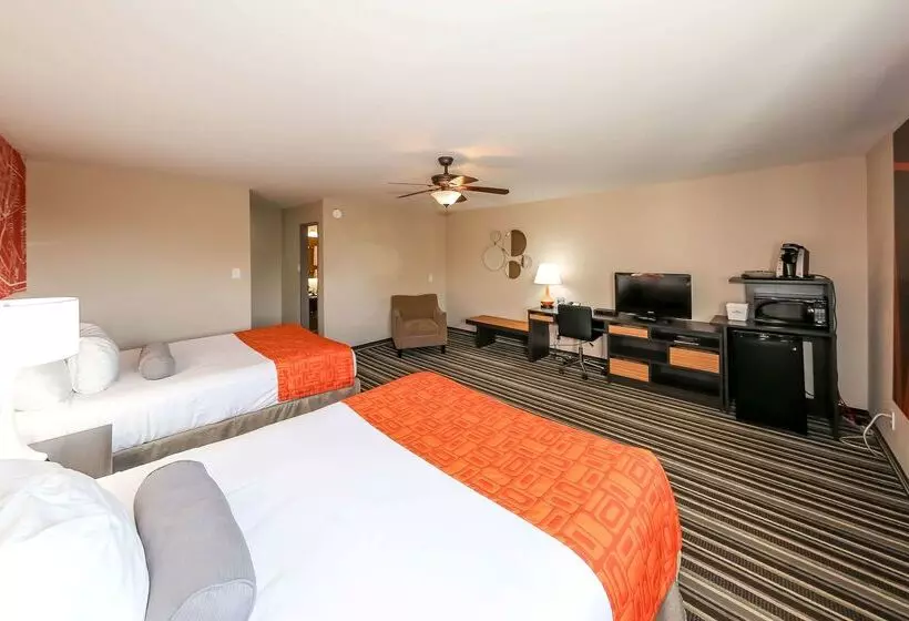 酒店 Howard Johnson By Wyndham Winnipeg West