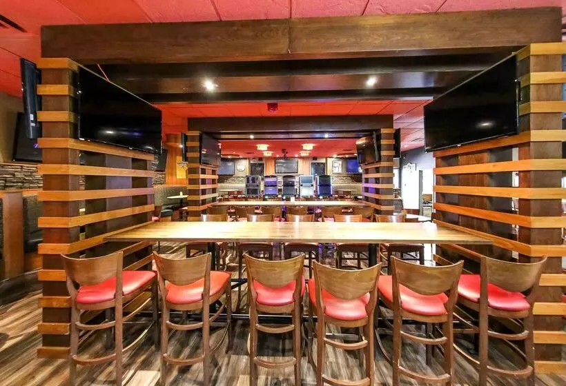 酒店 Howard Johnson By Wyndham Winnipeg West