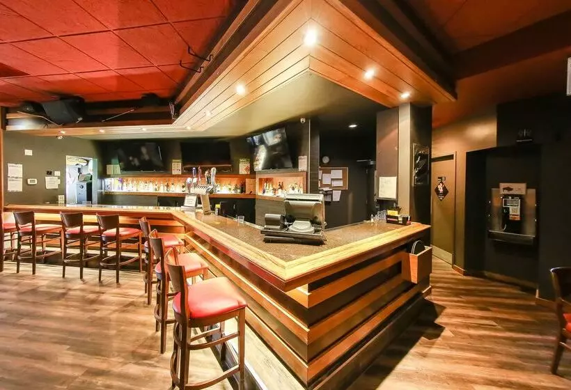 酒店 Howard Johnson By Wyndham Winnipeg West