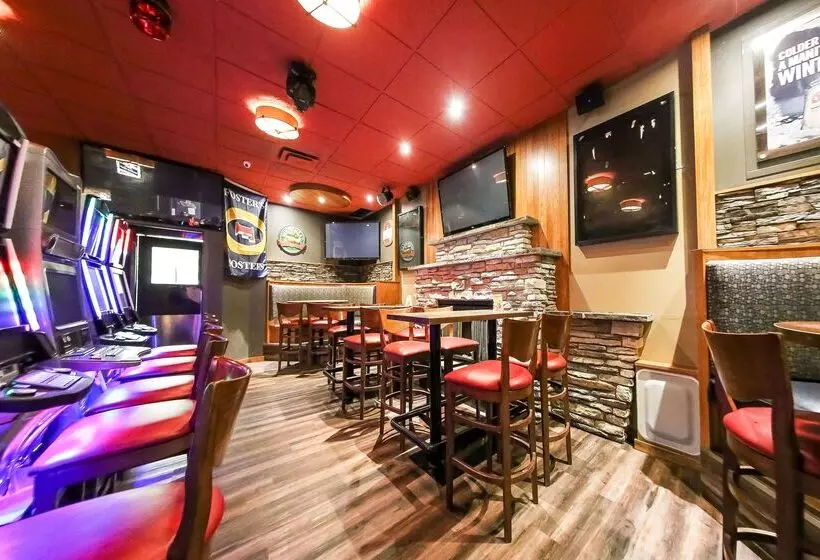 酒店 Howard Johnson By Wyndham Winnipeg West