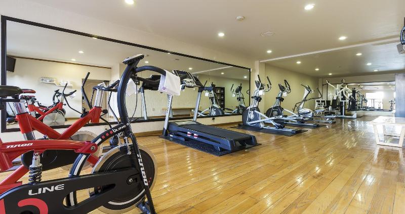 هتل Imperio De Angeles Executive Leon By Real De Minas Business Class