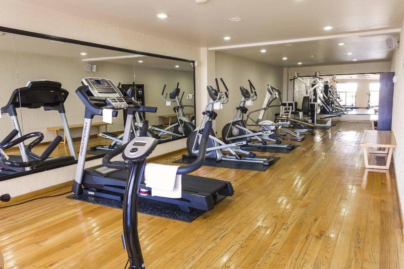 هتل Imperio De Angeles Executive Leon By Real De Minas Business Class