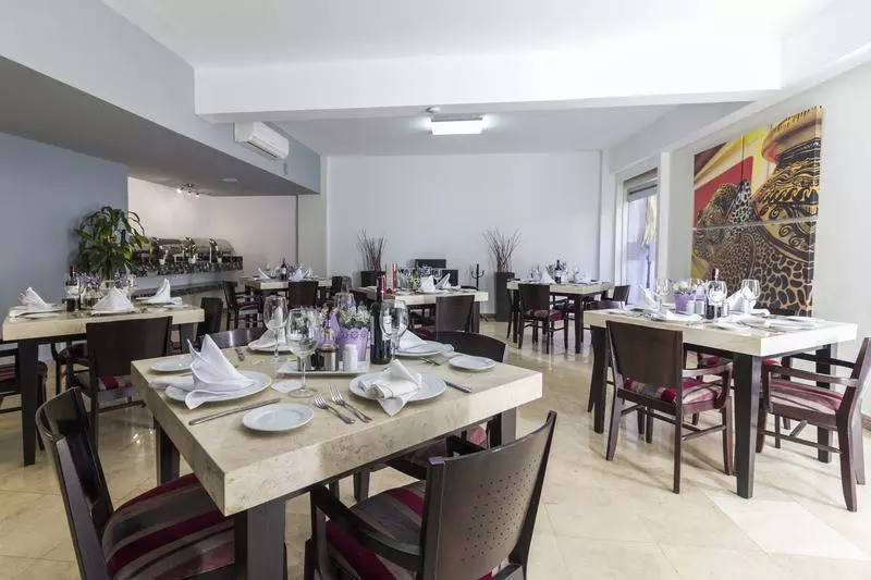 Отель Imperio De Angeles Executive Leon By Real De Minas Business Class