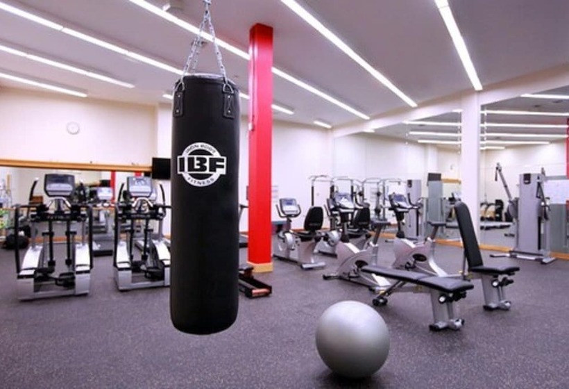 فندق Kingbridge Conference Centre &