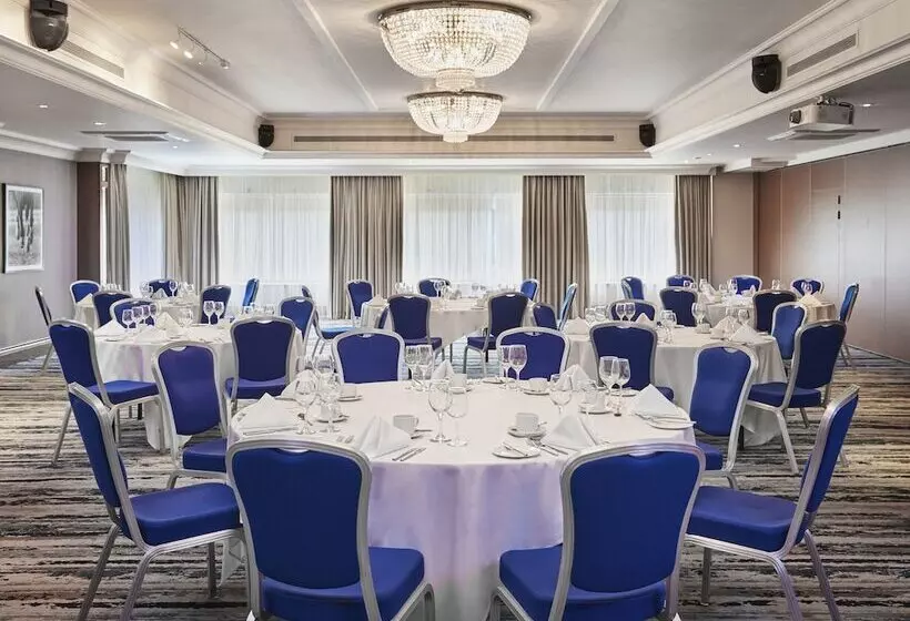 Hotel Leonardo Cheltenham