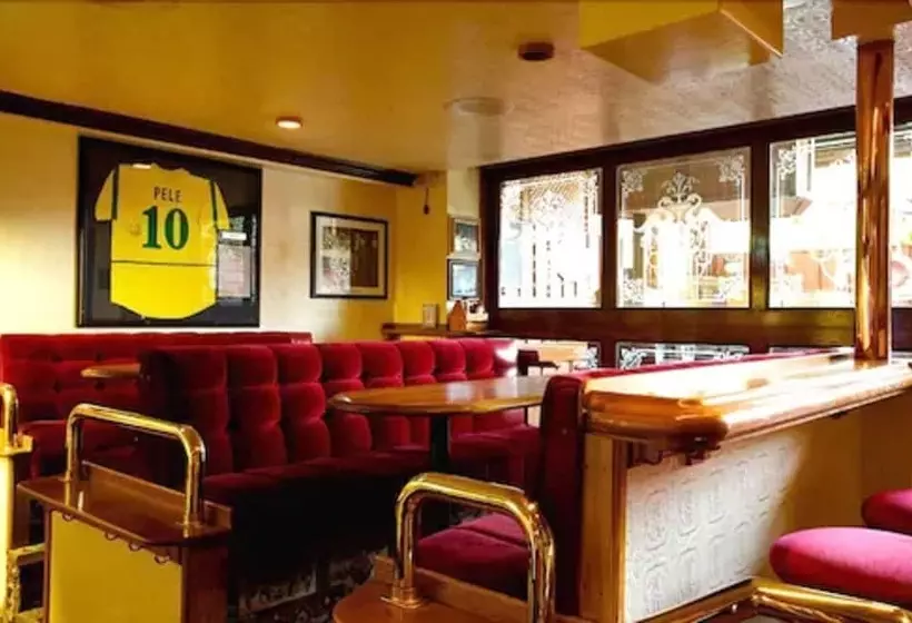 호텔 Madison Manor Boutique