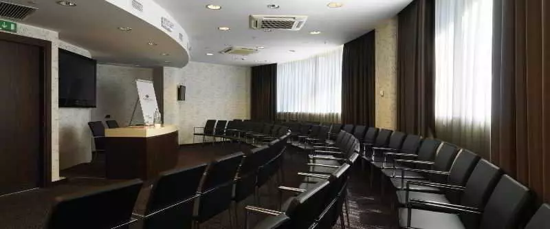 فندق Milano Crown