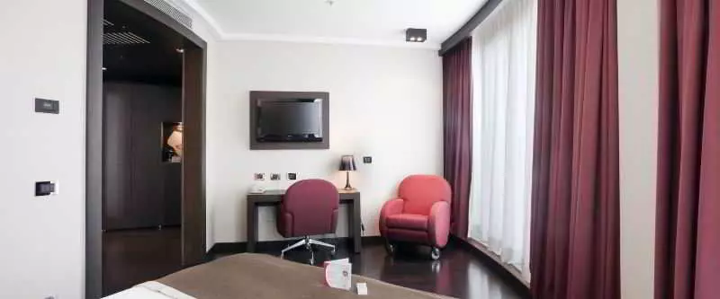 فندق Milano Crown