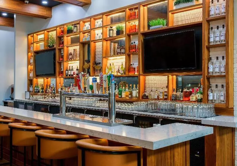 Radisson Hotel & Suites Fort Mcmurray