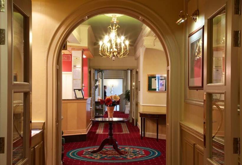 Отель Rutland Arms