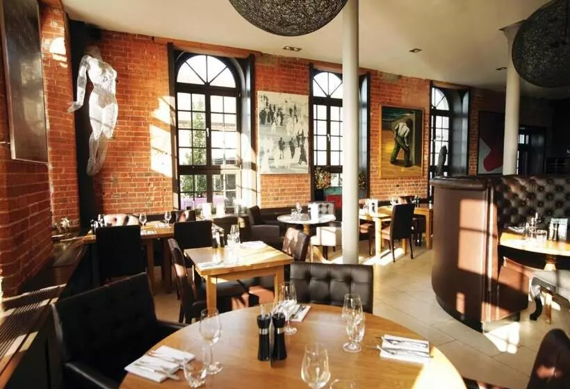 Отель Salthouse Harbour