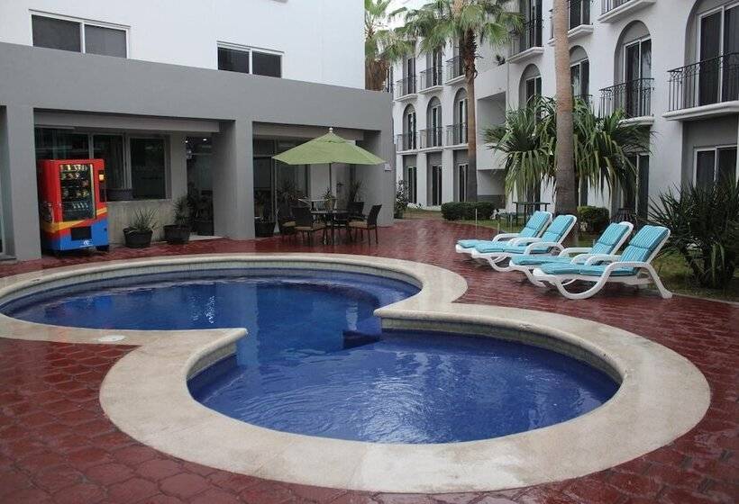 Szálloda Seven Crown Express & Suites By Kavia