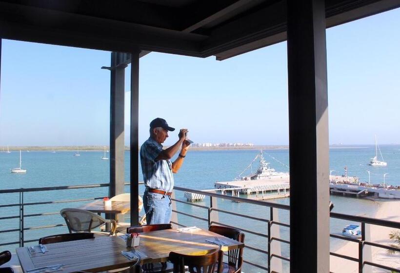 בית מלון כפרי Seven Crown La Paz Malecon