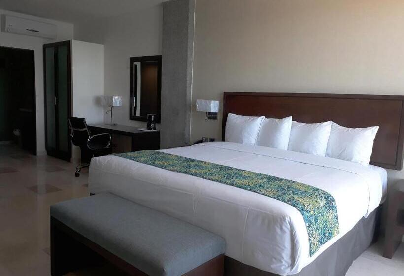 בית מלון כפרי Seven Crown La Paz Malecon