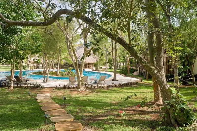 Отель The Lodge At Uxmal