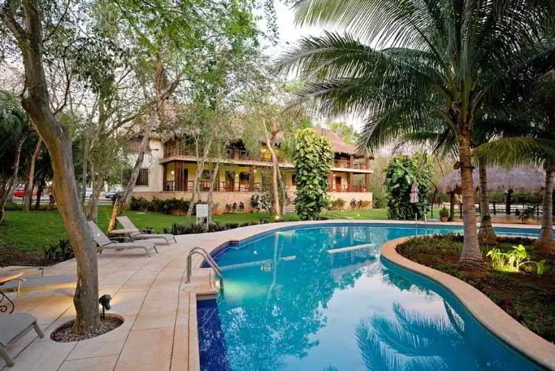 Отель The Lodge At Uxmal