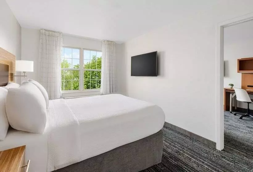 호텔 Towneplace Suites Manchesterboston Regional Airport