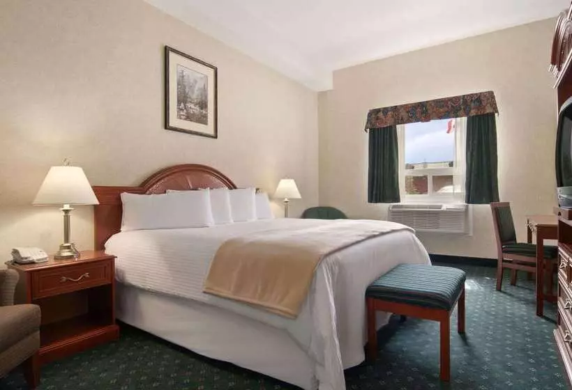 Отель Travelodge By Wyndham Strathmore