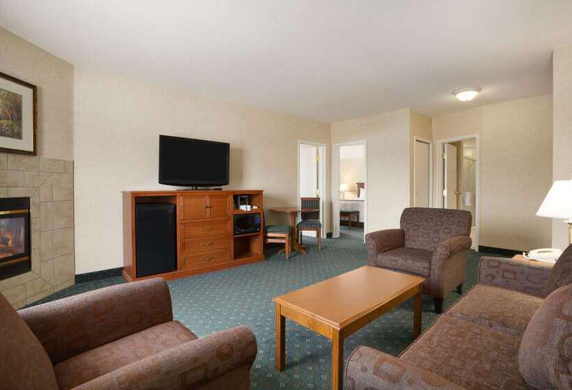 ホテル Travelodge By Wyndham Strathmore