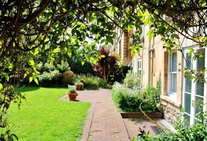 Victoria Square Hotel Clifton Village