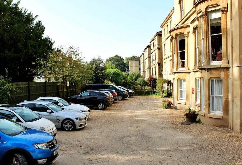 Victoria Square Hotel Clifton Village