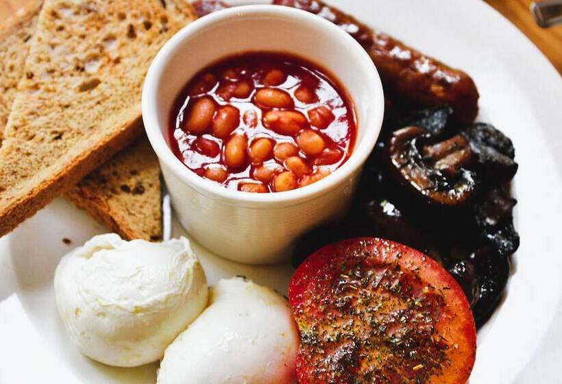 Victoria Square Hotel Clifton Village