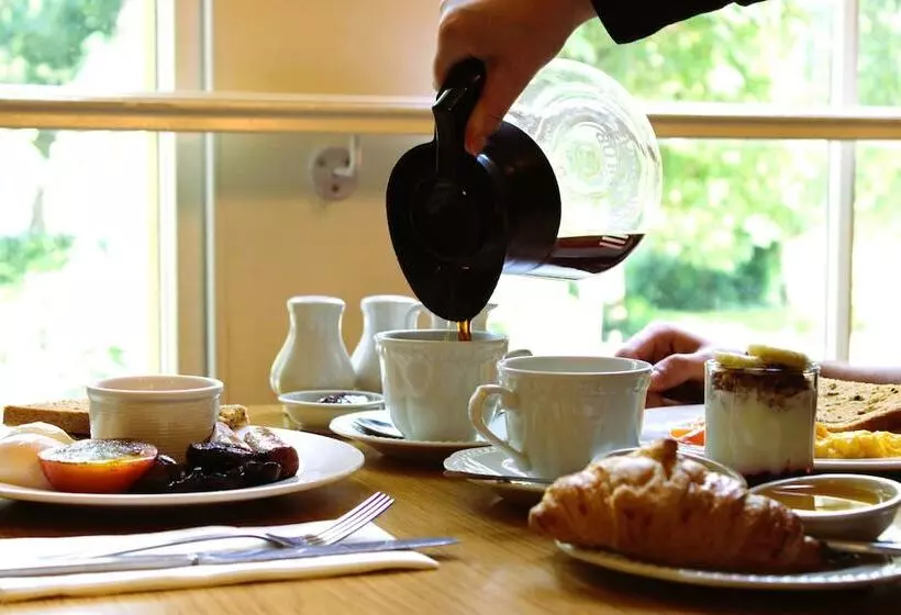 Victoria Square Hotel Clifton Village